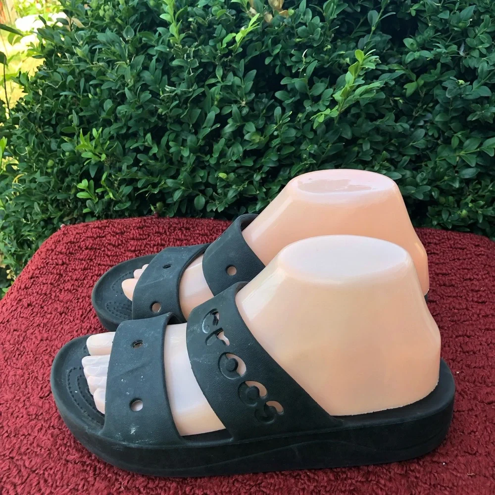 Crocs Baya Platform Classic Two-Strap Iconic Comfort Black Sandals Size W8